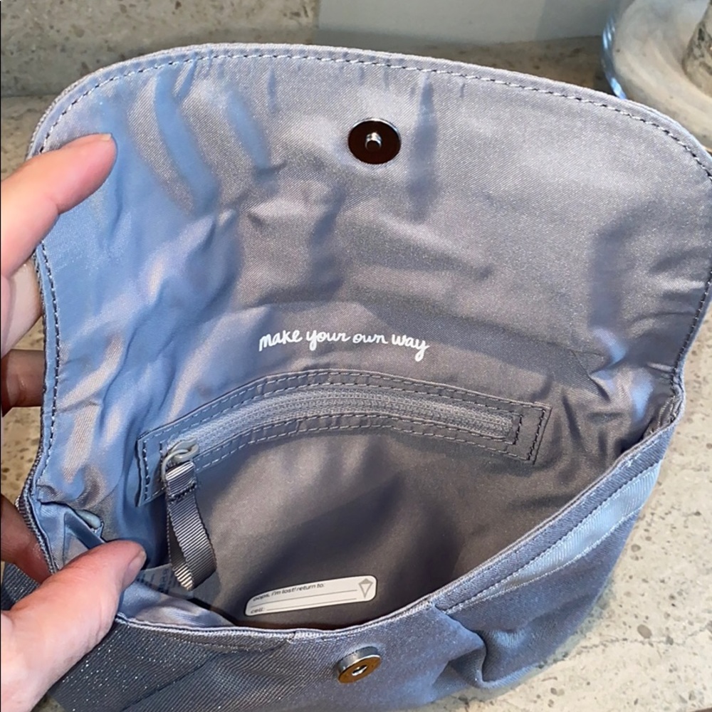 Lululemon Wear Ever You Go Bag Crossbody. - Picture 8 of 10
